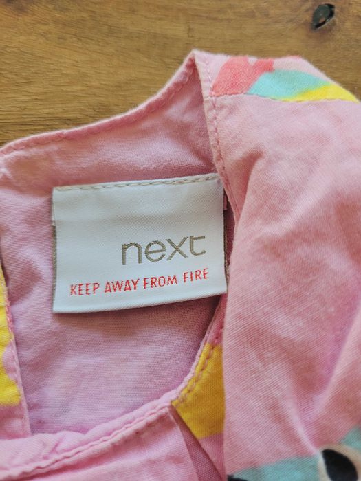 Sukienka letnia r 68 next pieski