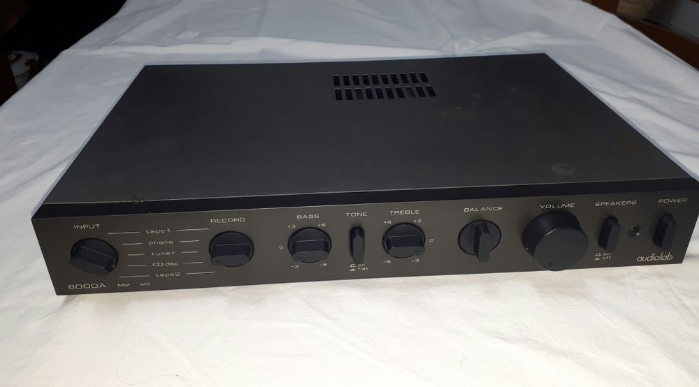 Amplificador AUDIOLAB 8000 A
