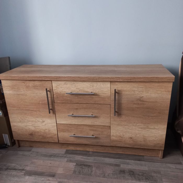 Dwie szafki na sprzedaż