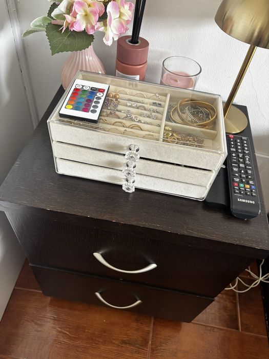 Mesa de cabeceira