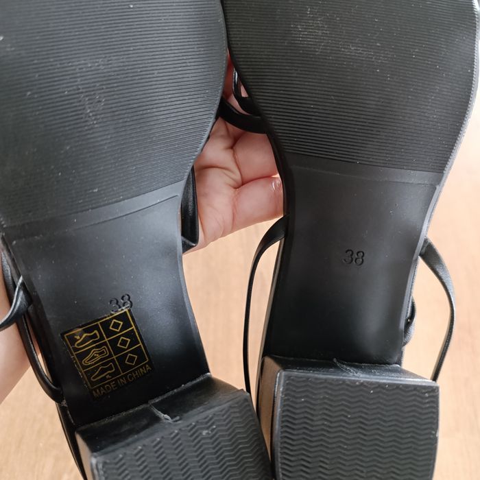 Letnie buty r. 38