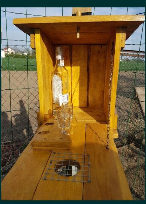Budka lęgowa,schowek na alkochol