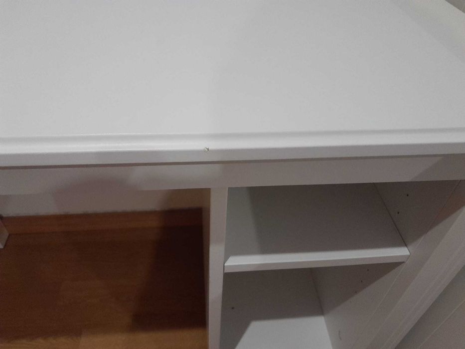 Secretária + Cadeira