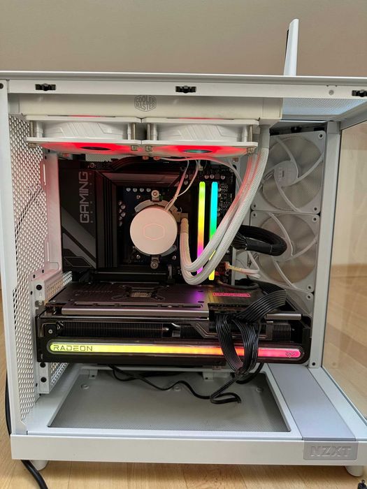 Gaming PC Ryzen 7 7700X + RX 7800 XT 16GB + 32GB DDR5 | NZXT H6 | Wi-Fi