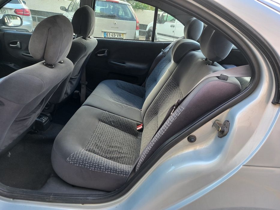 Renault Megane 1.4 16v full estras AC