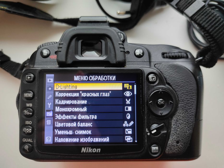 Тушка Nikon D90 + допи