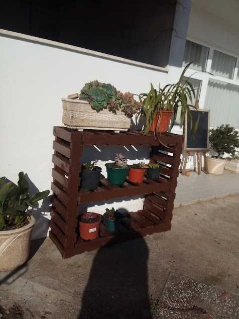 Bric de jardim prateleiras paletes eco reutilizada
