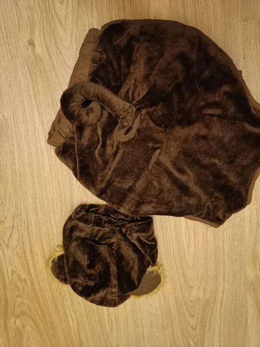 Vendo fato carnaval macaco