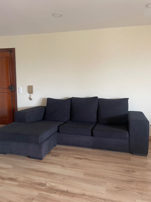 Sofá confortável preto em bom estado – Barreiro