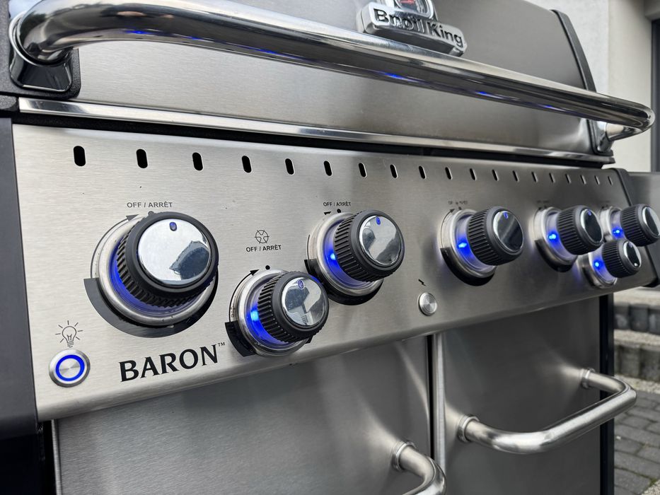 Grill Broil King Baron 590S z palnikiem IR
