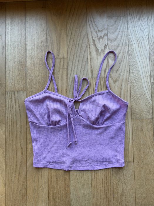 Top na ramiączkach z wiązaniem Bershka XS