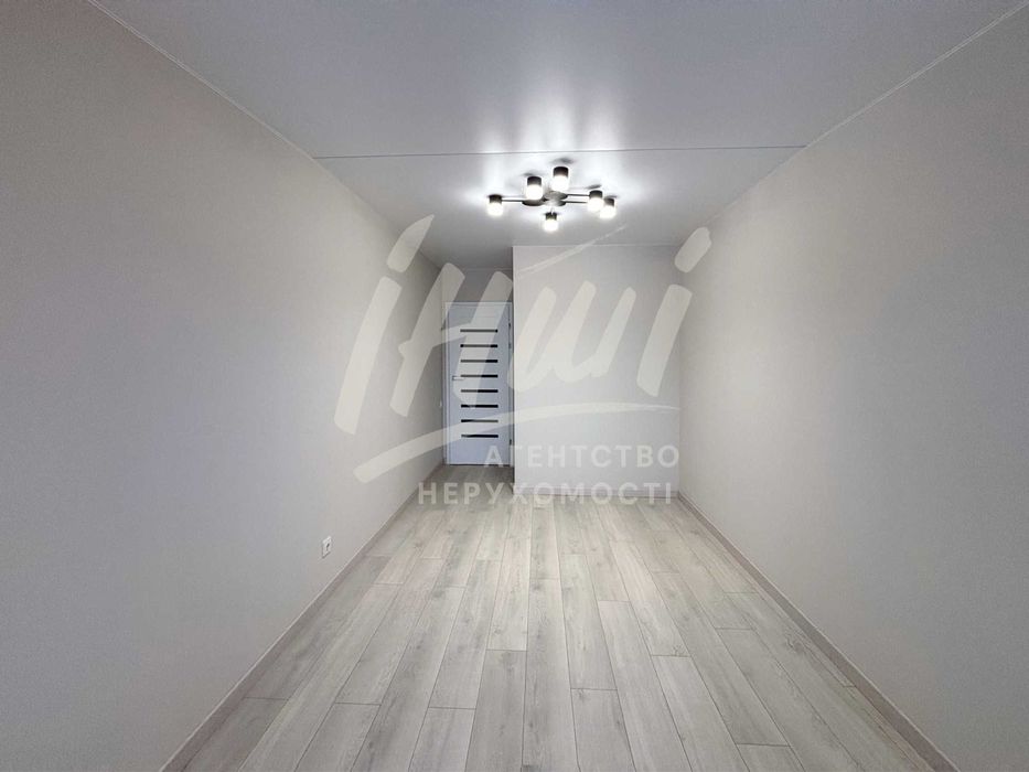 Центр міста | 2-х кімнатна квартира з ремонтом. Постанова\євідновлення