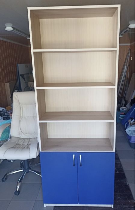 Нові офісні меблі, письмовий стіл, шафа