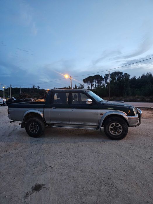 Mitsubishi strakar 4x4 foto 5