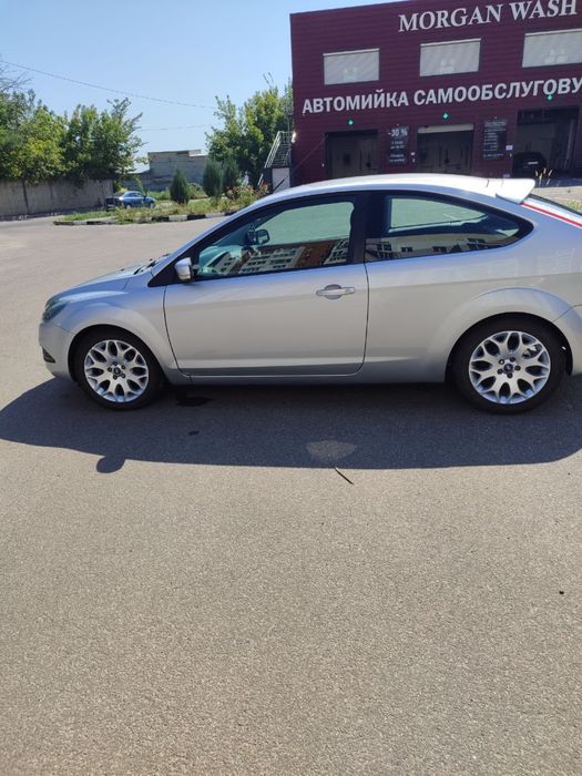 Ford Focus 2009г 1.6