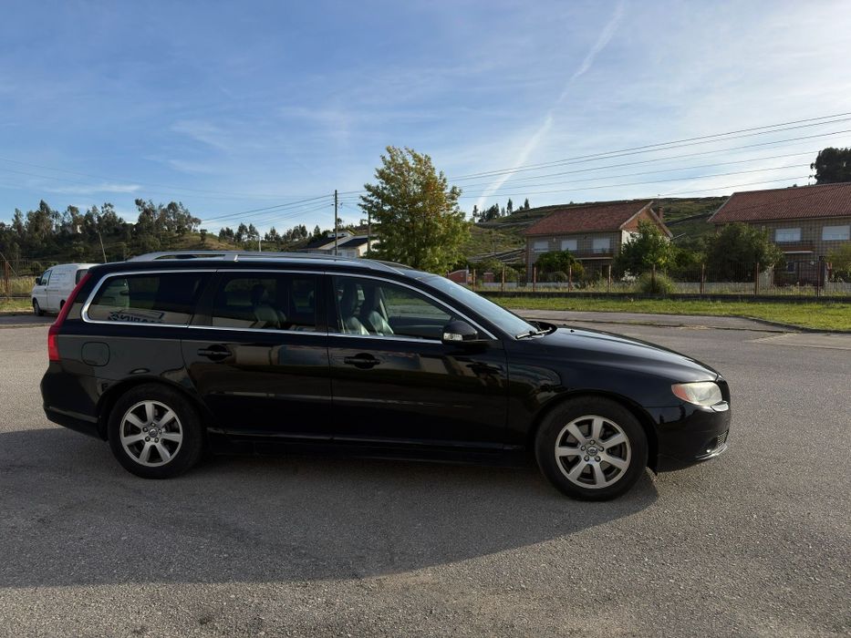 Volvo V70 2010 impecável