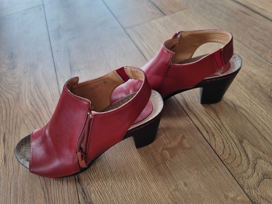 Buty skórzane 36 obcas