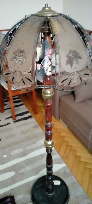 Lampa stojąca pokojowa podłogowa