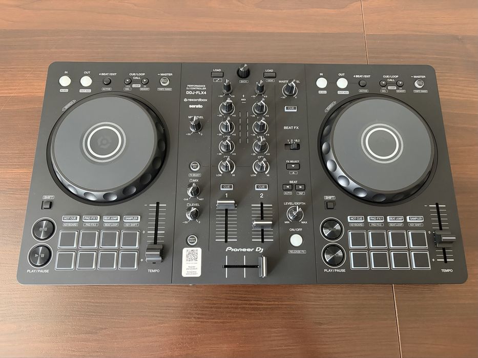 Kontroler DJ Pioneer DDJ-FLX4