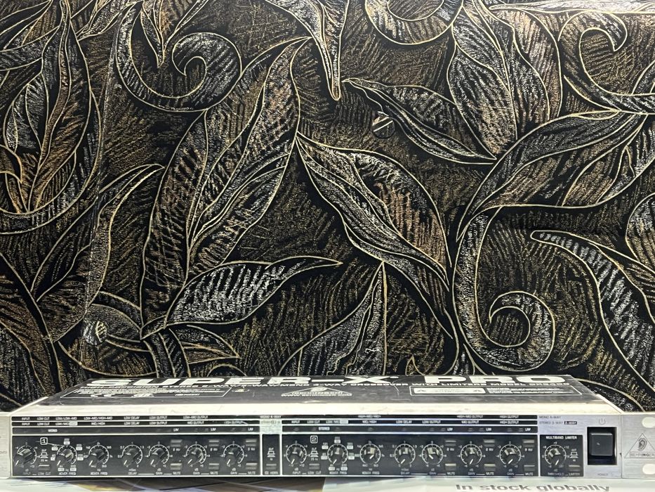 Продаю кросовер Behringer Super-X PRO CX3400.