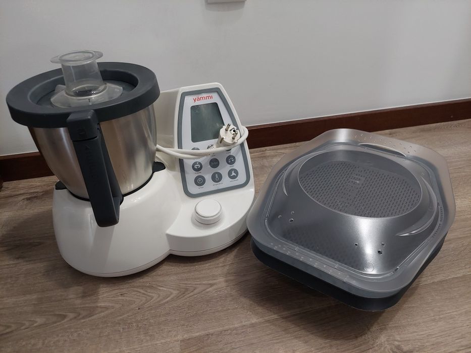 Vendo Yammi 2 + copo XL
Usada e sem garantia , Acessórios incluídos