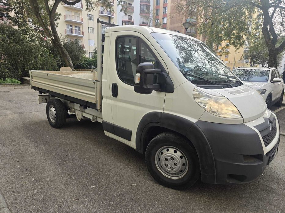 Aluguer de carrinha basculante com bola de reboque. DIA/ SEMANA/MÊS