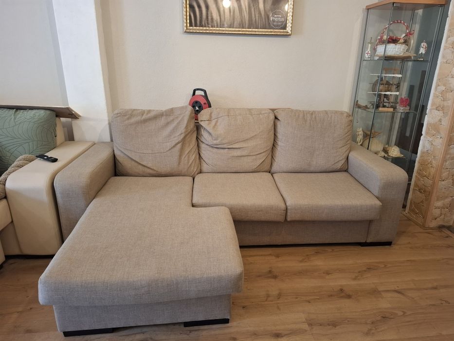 Sofá com chaise long