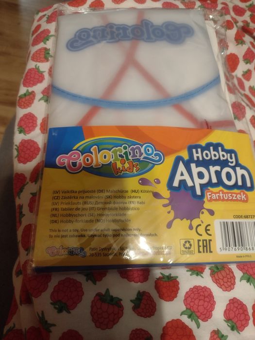 Nowy fartuszek do malowania 3-6 lat