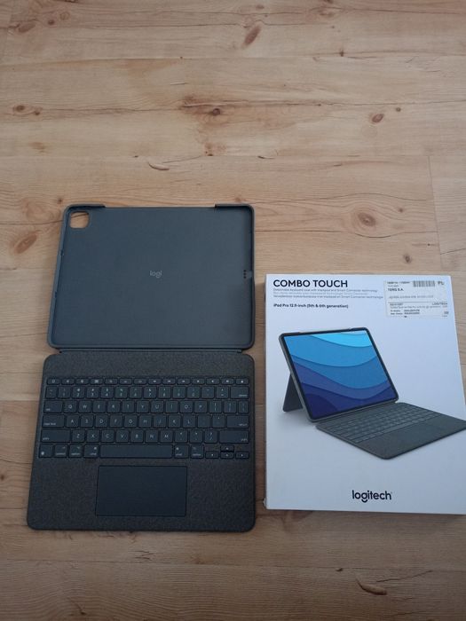 Etui combo touch Logitech-uszkodzone