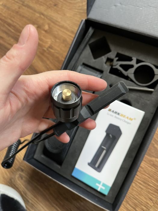 Latarka Darkbeam Ultra Bright Flashlight