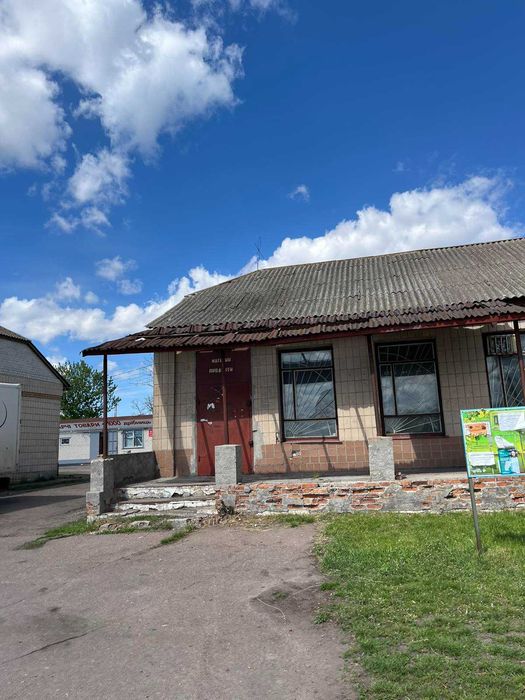 Продаж гарного комерц. приміщення під ремонт с. Великий Хутір