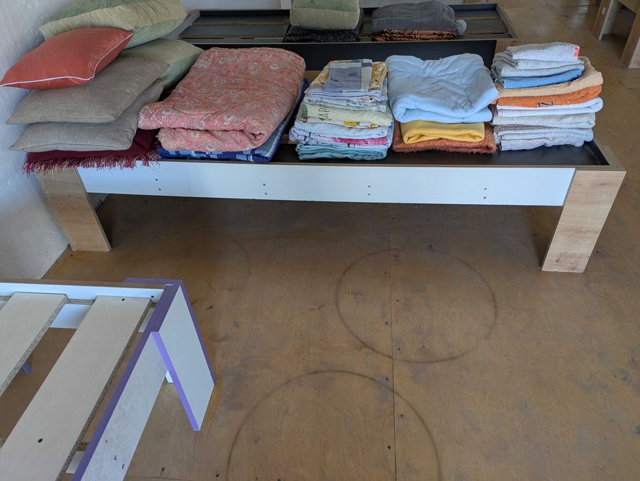 Продаються ліжка з ДСП