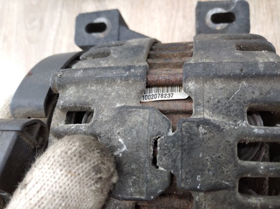 Генератор Ford Focus 2/C-Max/Fiesta/Fusion