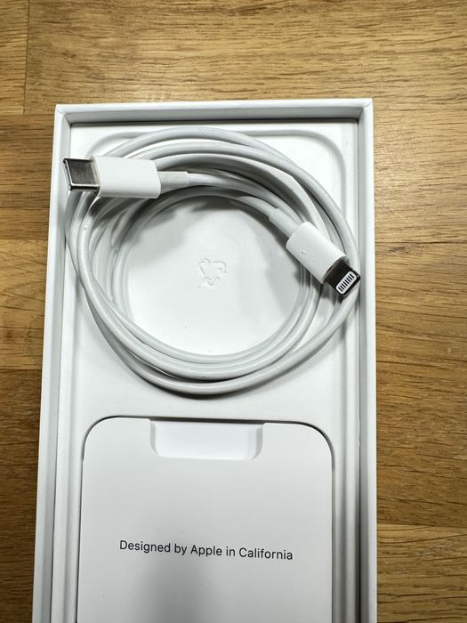 iPhone 13 czerowny 256 GB