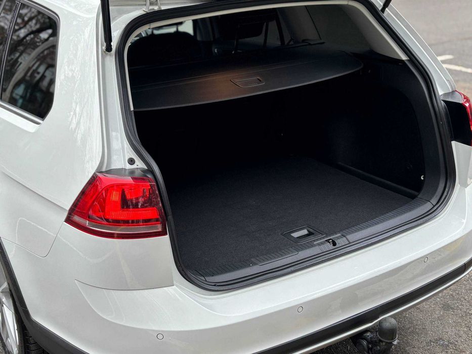 Volkswagen Golf Alltrack 2016 [ 2.0 TDI ] [ DSG ] [ 4Motion ]