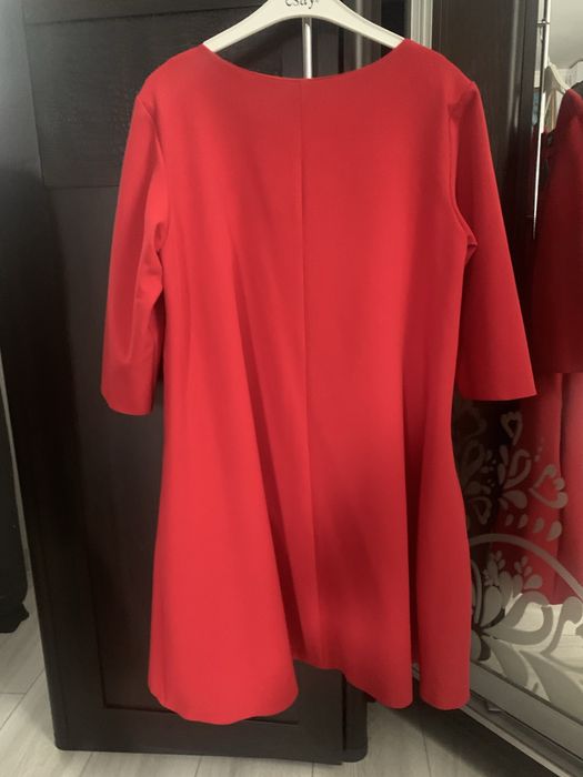 Сукня жіноча трапеція