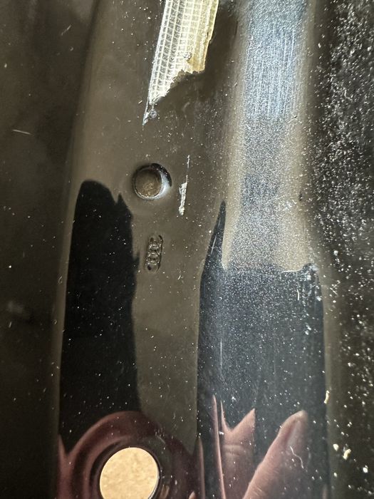 Крило переднє праве Audi E-tron 4KE Q8 e-tron