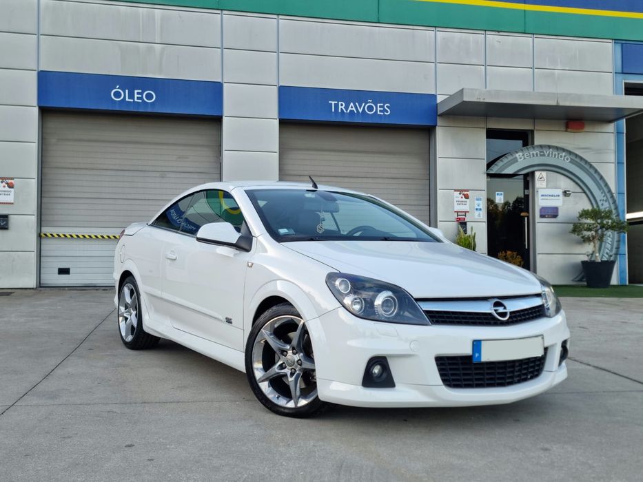 Opel Astra Twin Top 1.9 CDTI 150CV OPC LINE