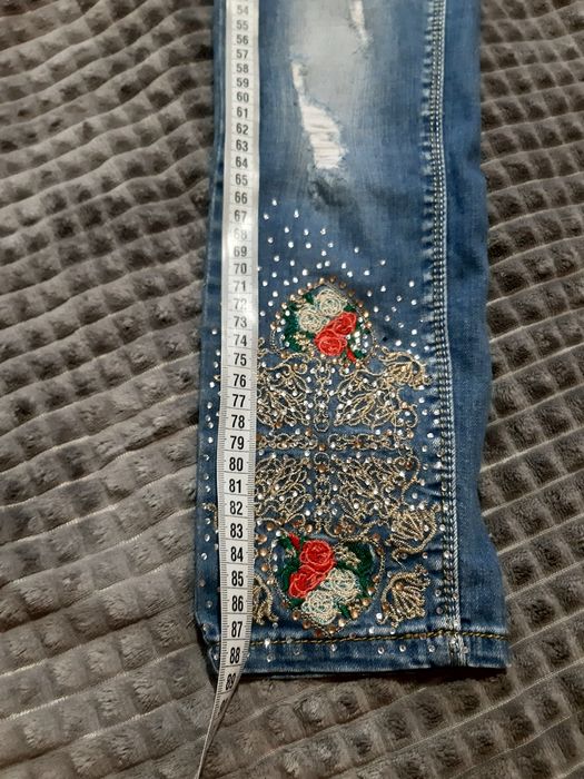 Джинси укорочені