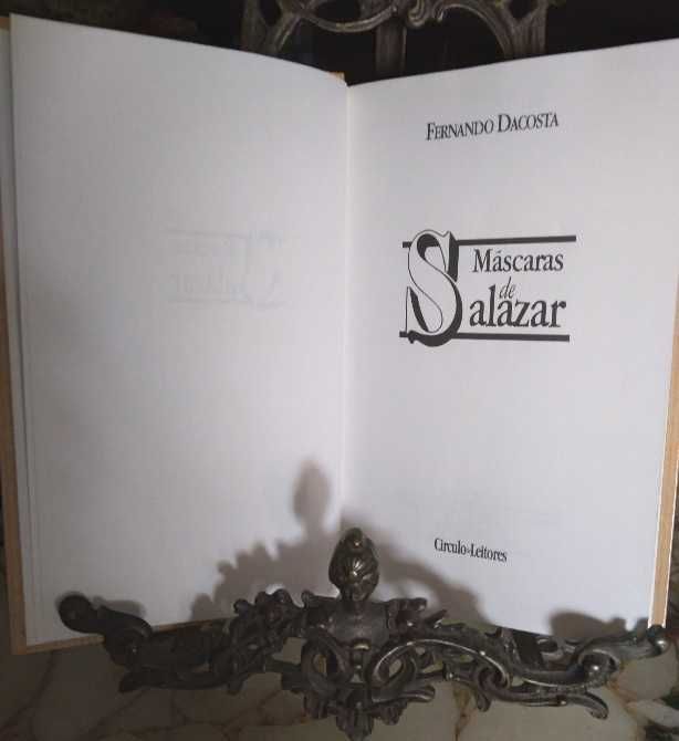 As Máscaras de Salazar