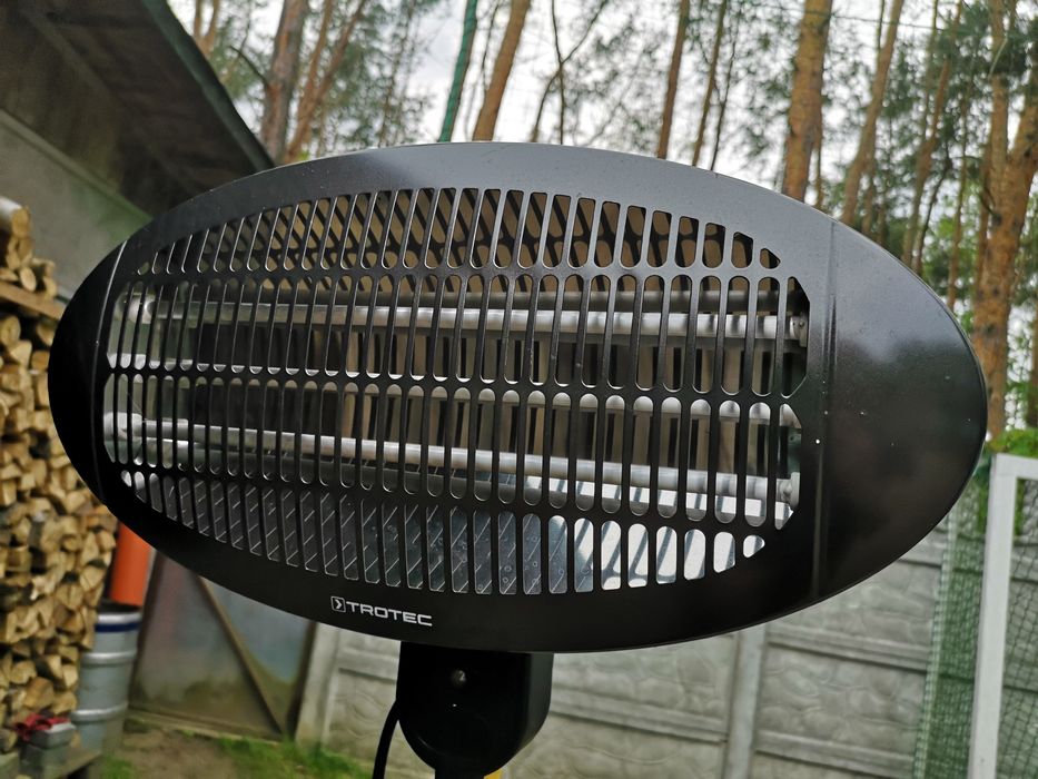 Lampa na podczerwień infrared na taras balkon do ogrodu
