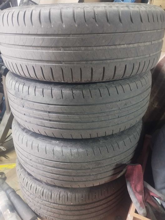 Резина з дисками Тойота ковпаки R16