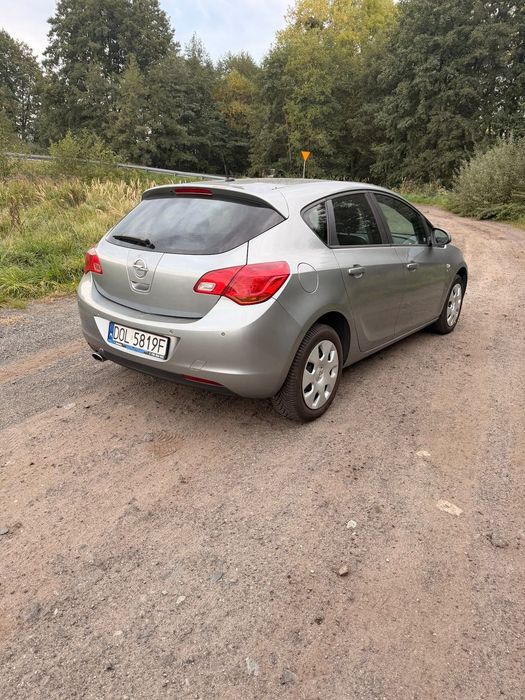 Opel Astra GWARANCJA PRZEBIEGU Poszanowany Zadbany Ważne Opłaty