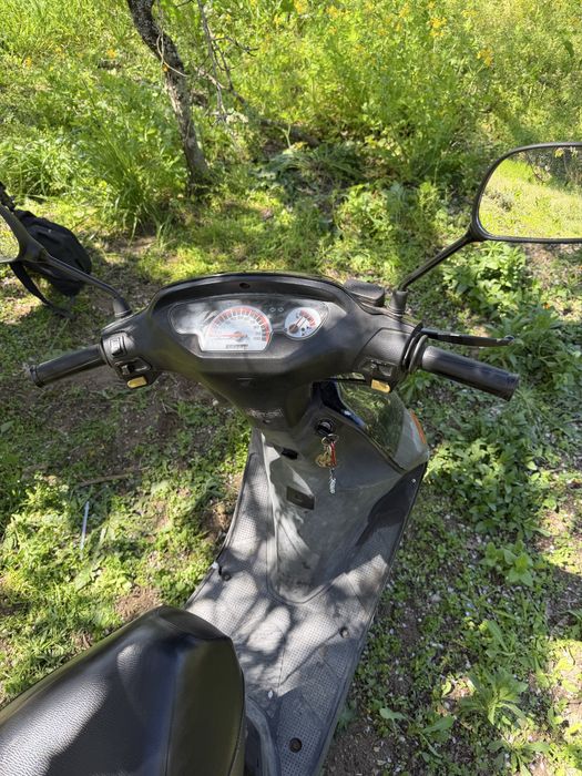 Vendo scoter a andar bem