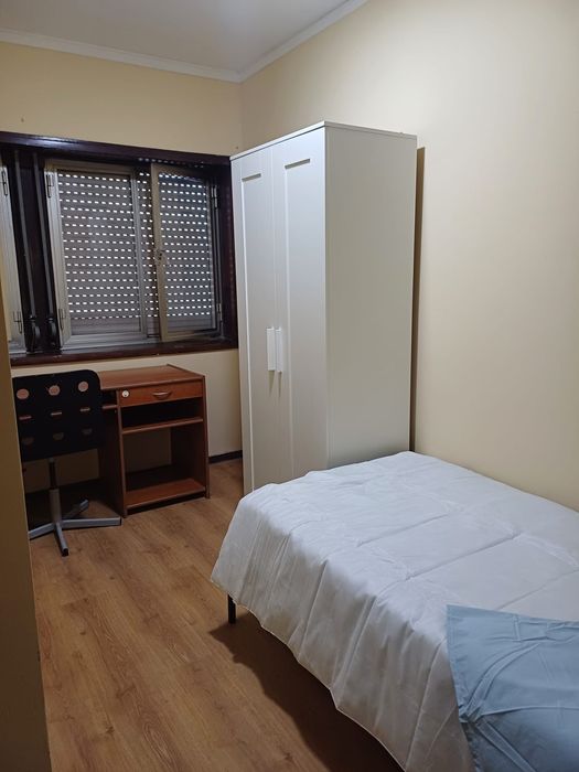 Quarto Individual para Trabalhador(a) ou Estudante