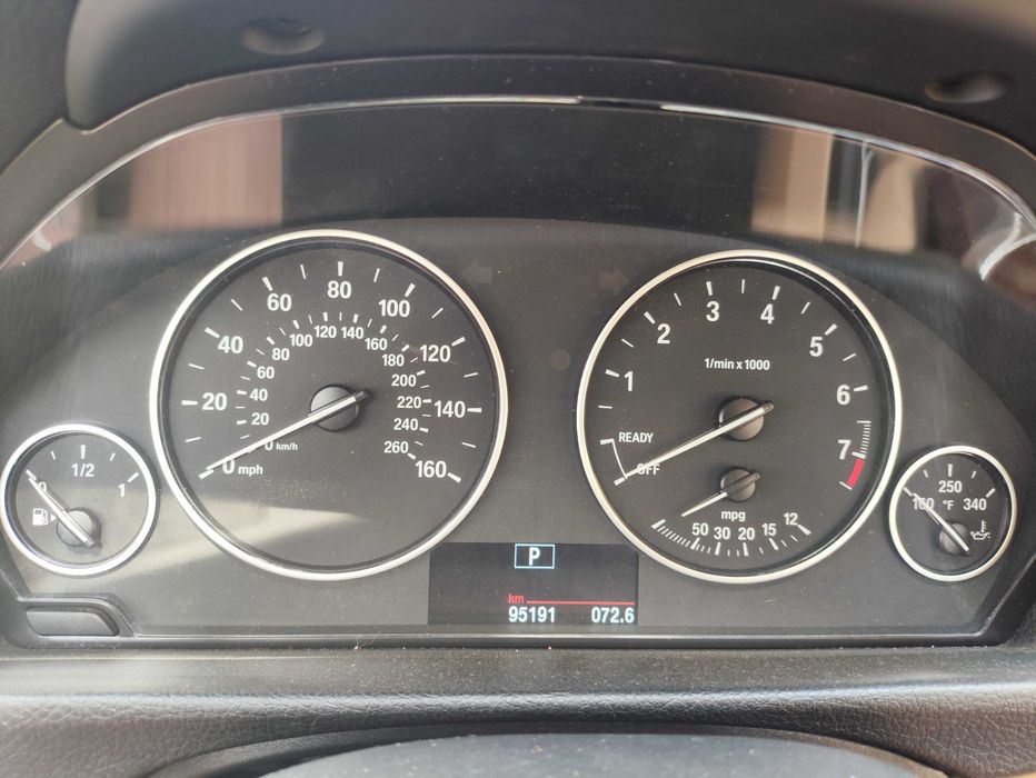 Sprzedam samochód BMW F30