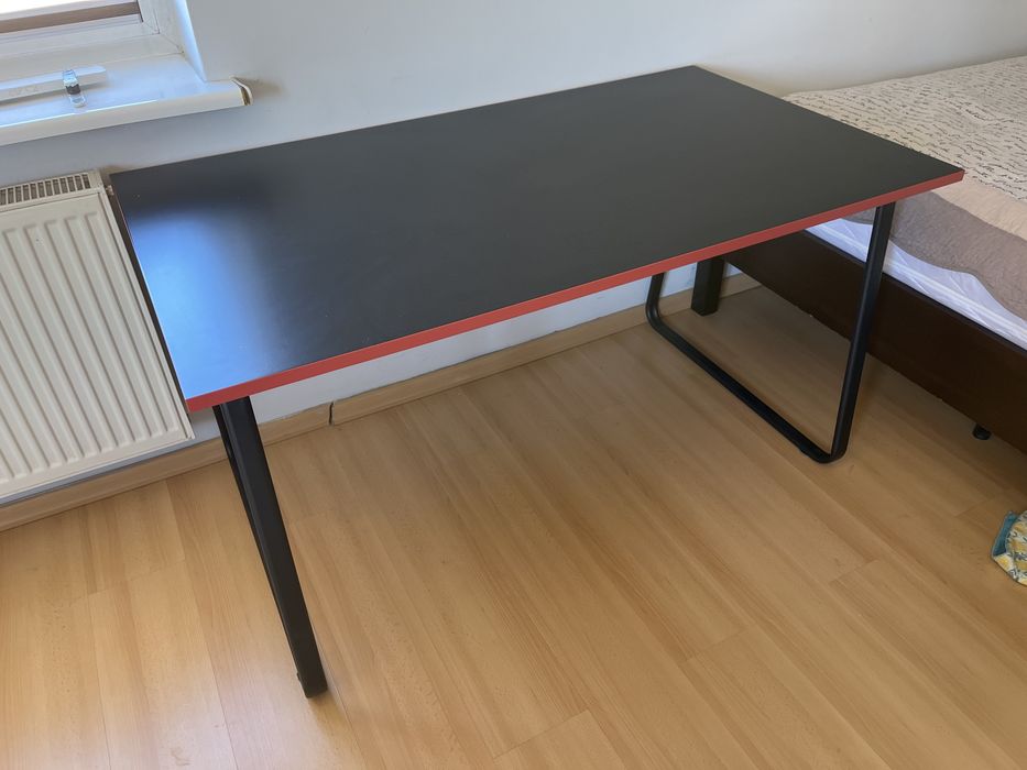 Stół biurko jak nowe HUVUDSPELARE Ikea