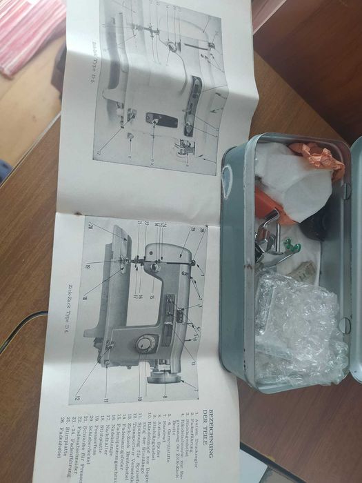 Máquina de Costura "Joanex"