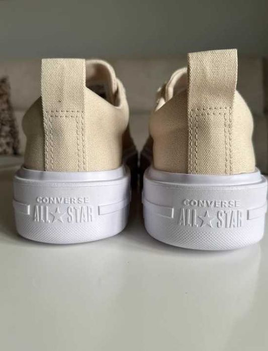 Nowe trampki na platformie Converse Ctas Cruise unisex 39 - 24,5 cm, beżowe