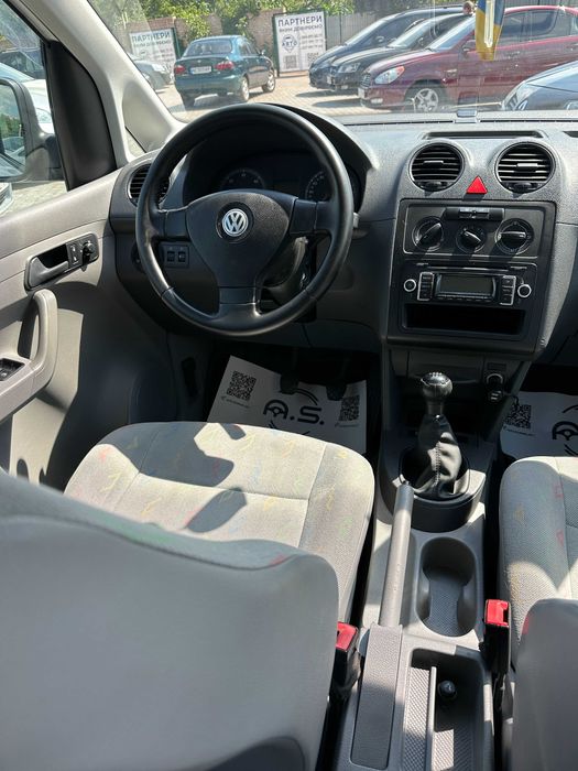 Продам Volkswagen Caddy рік можлива розстрочка,кредит,обмін!